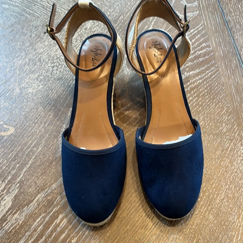 Mailena Wedge Espadrille Sandals Style & Co. Created for Macy’s. New never worn.